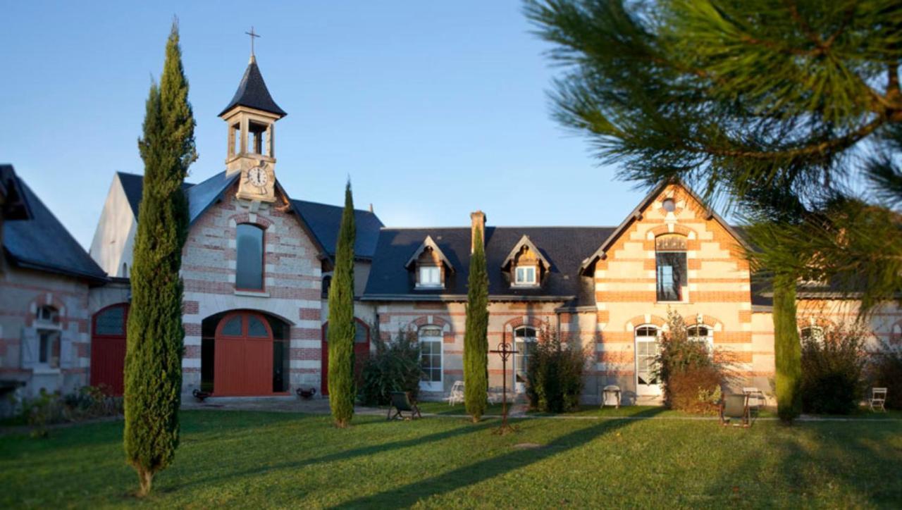 La Bretauche Apartment Checy Exterior photo